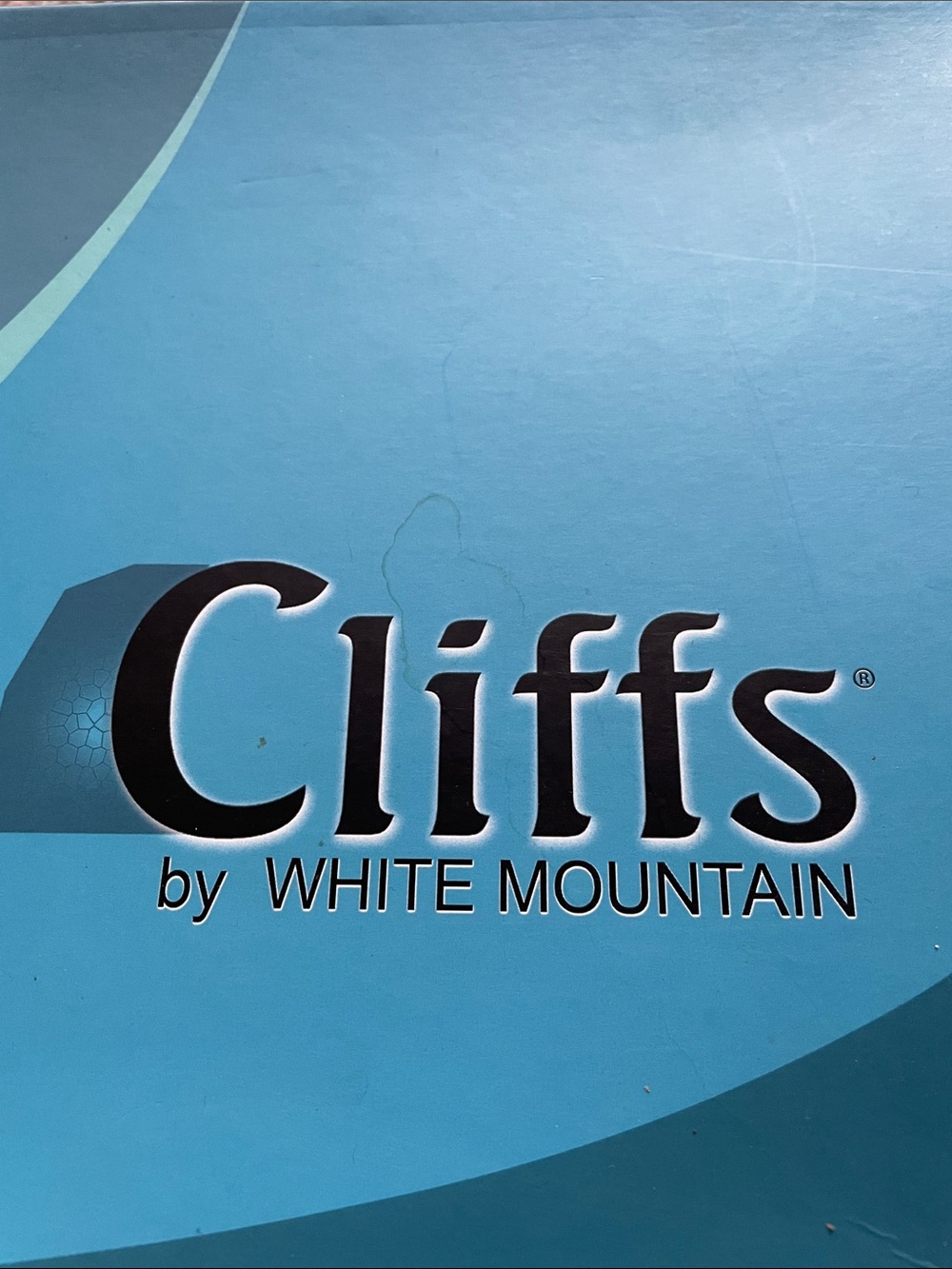 White Mountain Cliffs - Picture 2 of 9
